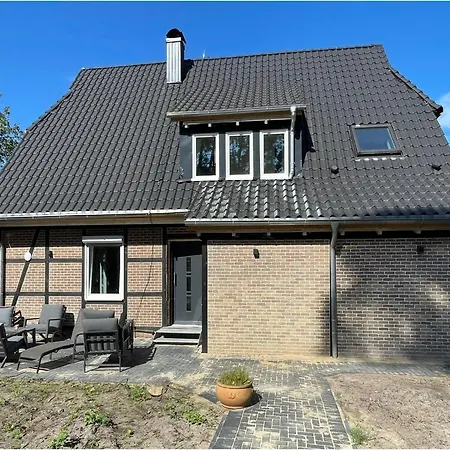 Apartment Moderne Mit Terrasse,