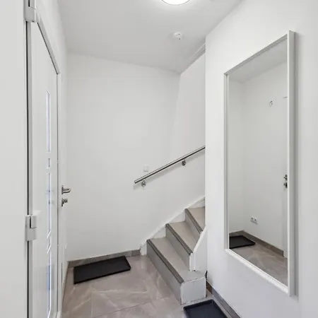 Moderne Mit Terrasse, * Schneverdingen