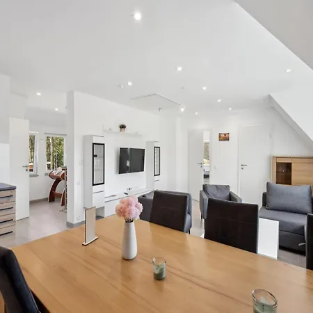 Moderne Mit Terrasse, Apartment Schneverdingen