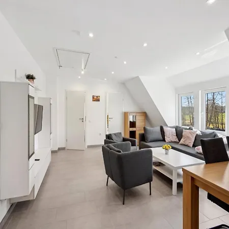 Moderne Mit Terrasse, Schneverdingen